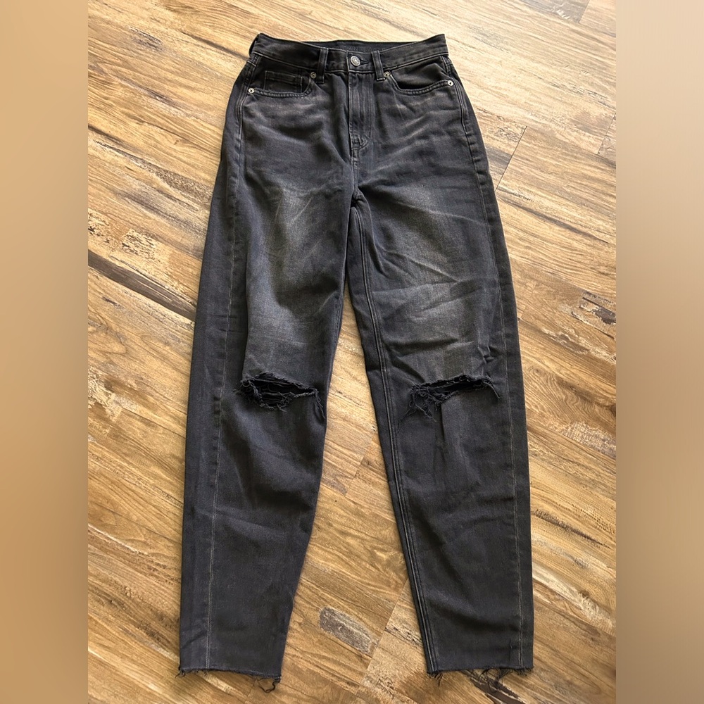 AEO Relaxed Mom Jean